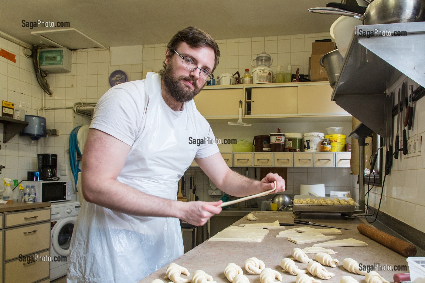 JEREMY, BOULANGER DU VILLAGE, RUGLES (27), FRANCE 