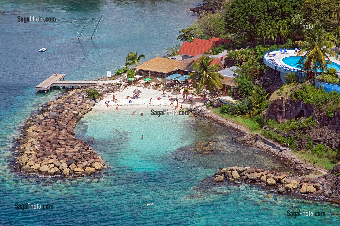 PLAGE DU PLM ET PISCINE DE L'HOTEL BATELIERE, SCHOELCHER, MARTINIQUE, ANTILLES FRANCAISES, FRANCE 