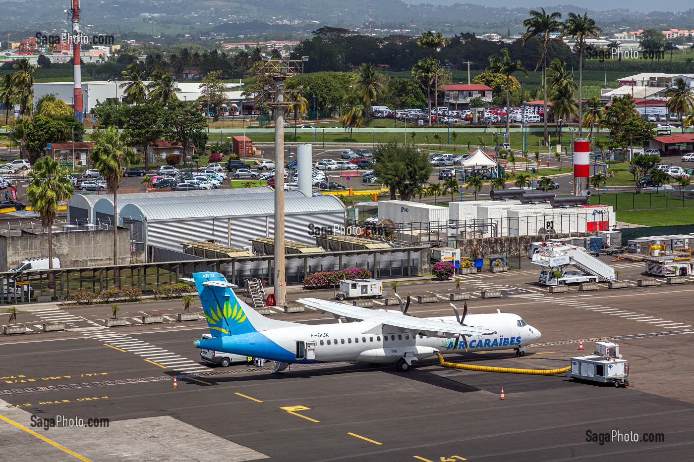 AVION A HELICES DE LA COMPAGNIE AIR CARAIBES, AEROPORT INTERNATIONAL AIME CESAIRE, LE LAMENTIN, FORT-DE-FRANCE, MARTINIQUE, ANTILLES FRANCAISES, FRANCE 