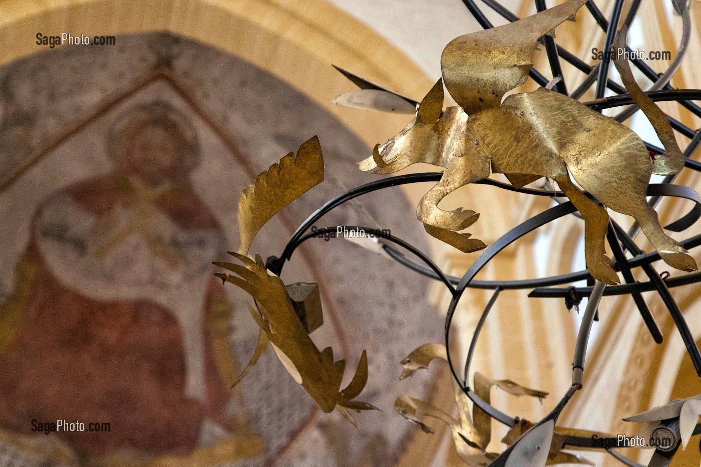 PEINTURE MURALE DU CHRIST EN GLOIRE, VOUTE DU CHOEUR, BASILIQUE DU SACRE COEUR, PARAY-LE-MONIAL (71), FRANCE 