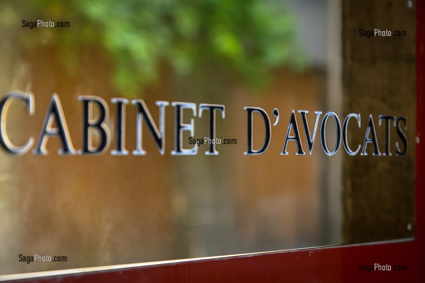 PLAQUE D'UN CABINET D'AVOCATS, BORDEAUX (33), FRANCE 