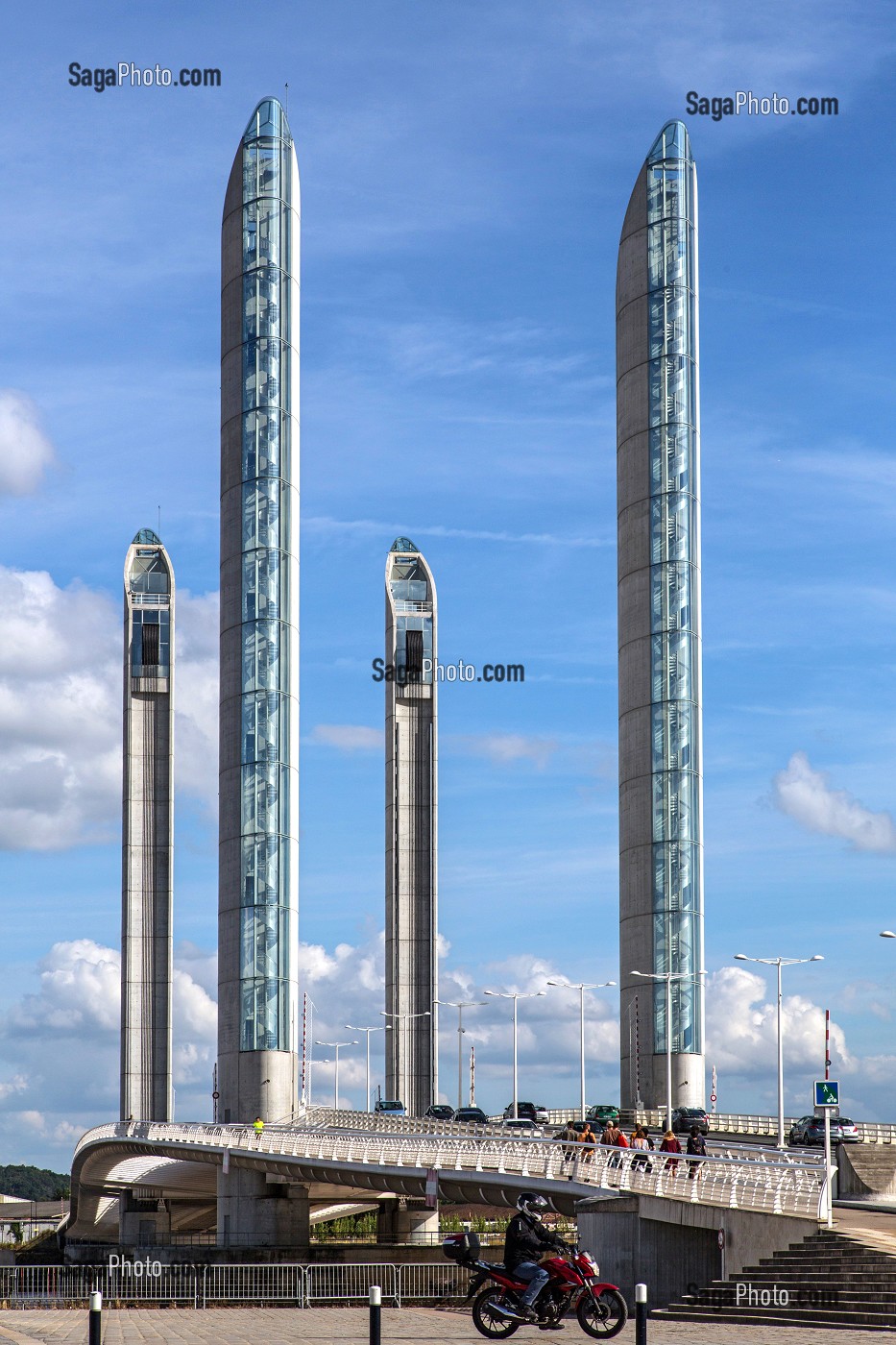 PONT JACQUES CHABAN DELMAS SUR LA GARONNE, VILLE DE BORDEAUX, GIRONDE (33), FRANCE 