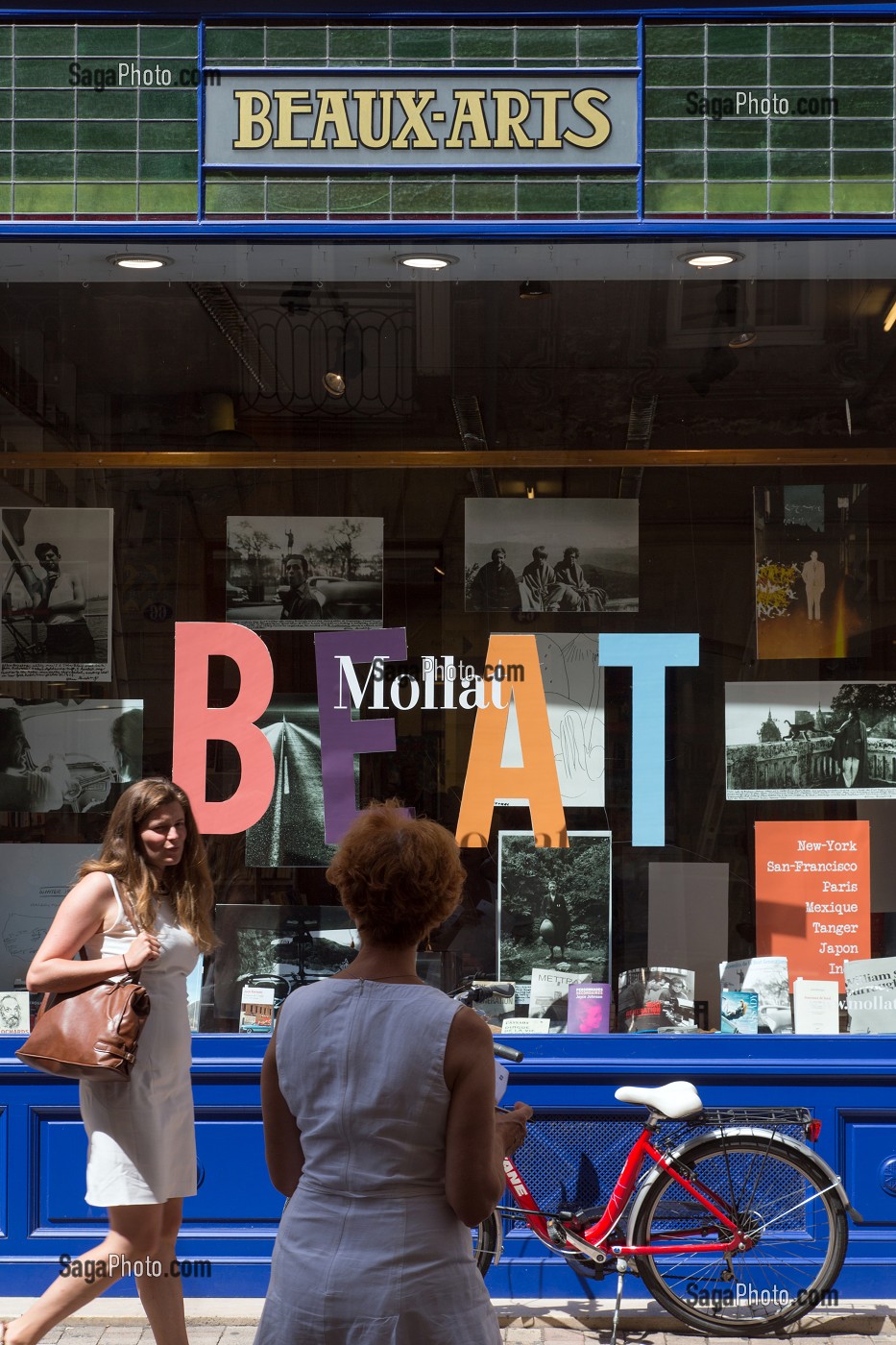 LIBRAIRIE INDEPENDANTE MOLLAT, RUE VITAL CARLES, VILLE DE BORDEAUX, GIRONDE (33), FRANCE 