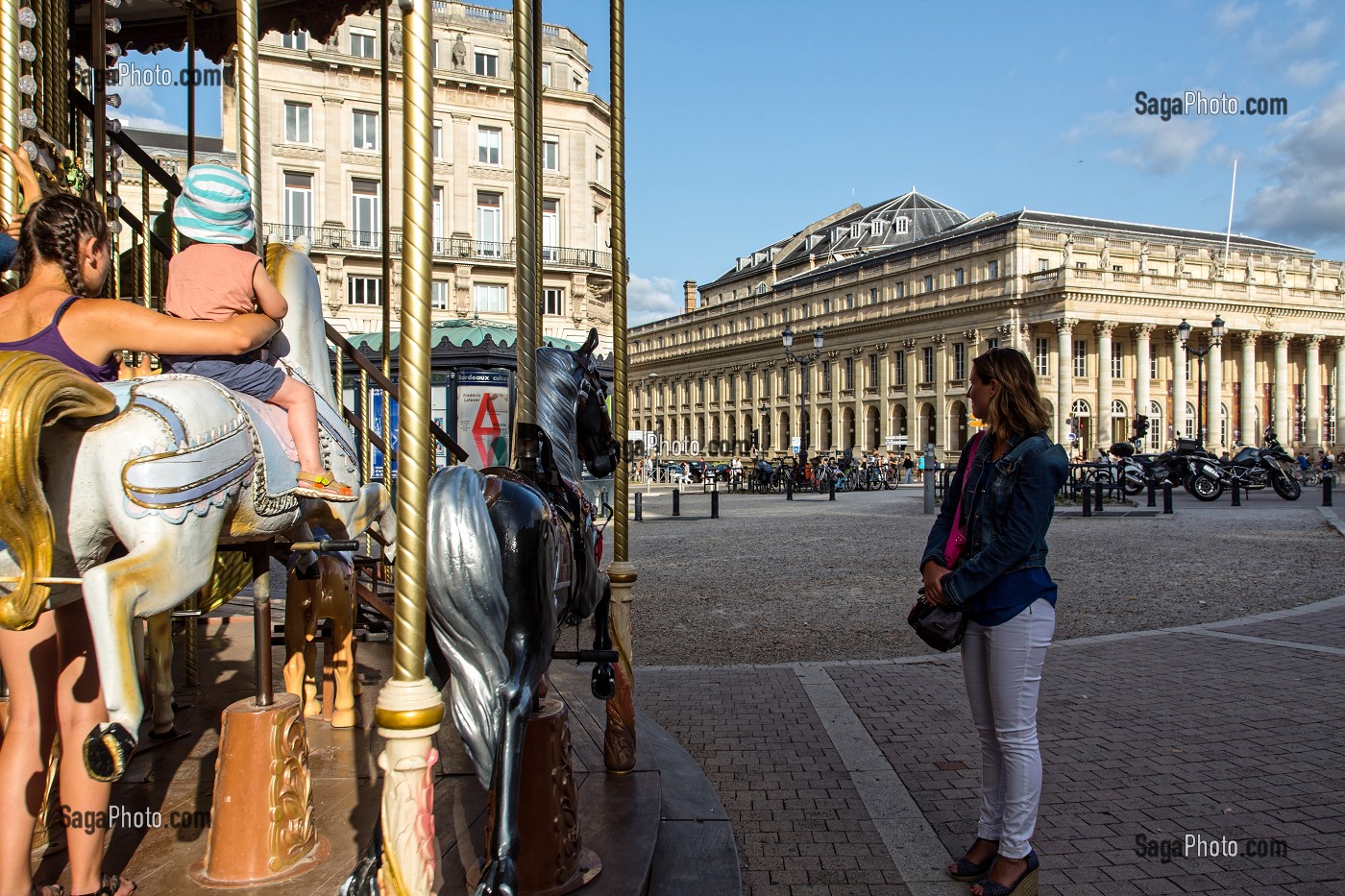 MANEGE URBAIN, ALLEE DE TOURNY DEVANT L'OPERA NATIONAL, VILLE DE BORDEAUX, GIRONDE (33), FRANCE 