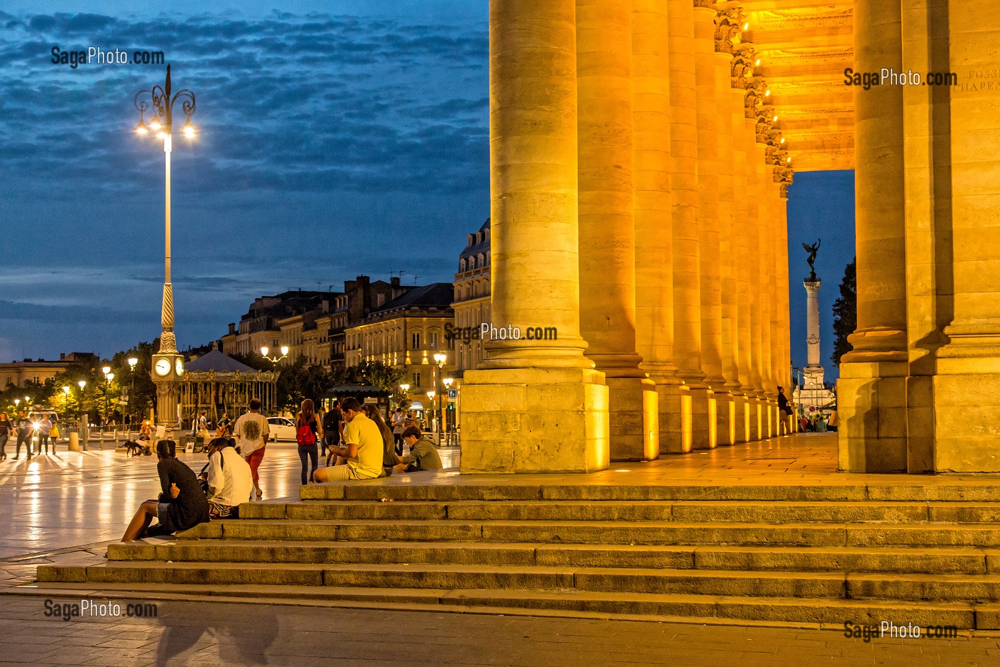 OPERA NATIONAL ECLAIRE A LA TOMBEE DE LA NUIT, PLACE DE LA COMEDIE, VILLE DE BORDEAUX, GIRONDE (33), FRANCE 