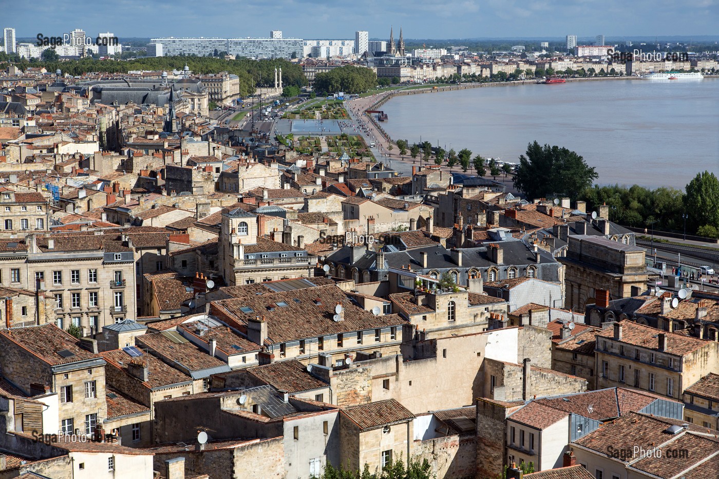 VUE SUR LA VILLE ET LA GARONNE DEPUIS LA TOUR SAINT-MICHEL, VILLE DE BORDEAUX, GIRONDE (33), FRANCE 