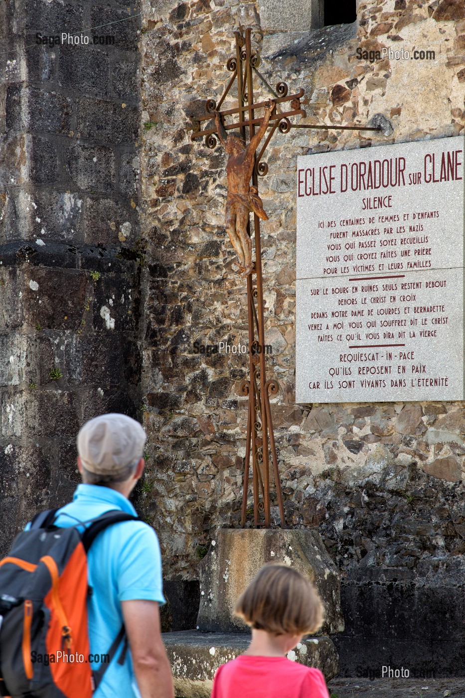 EGLISE OU FURENT MASSACREES DES CENTAINES DE PERSONNES PAR LES NAZIS, VILLAGE MARTYR D'ORADOUR-SUR-GLANE DETRUIT LE 10 JUIN 1944, HAUTE-VIENNE (87), FRANCE 