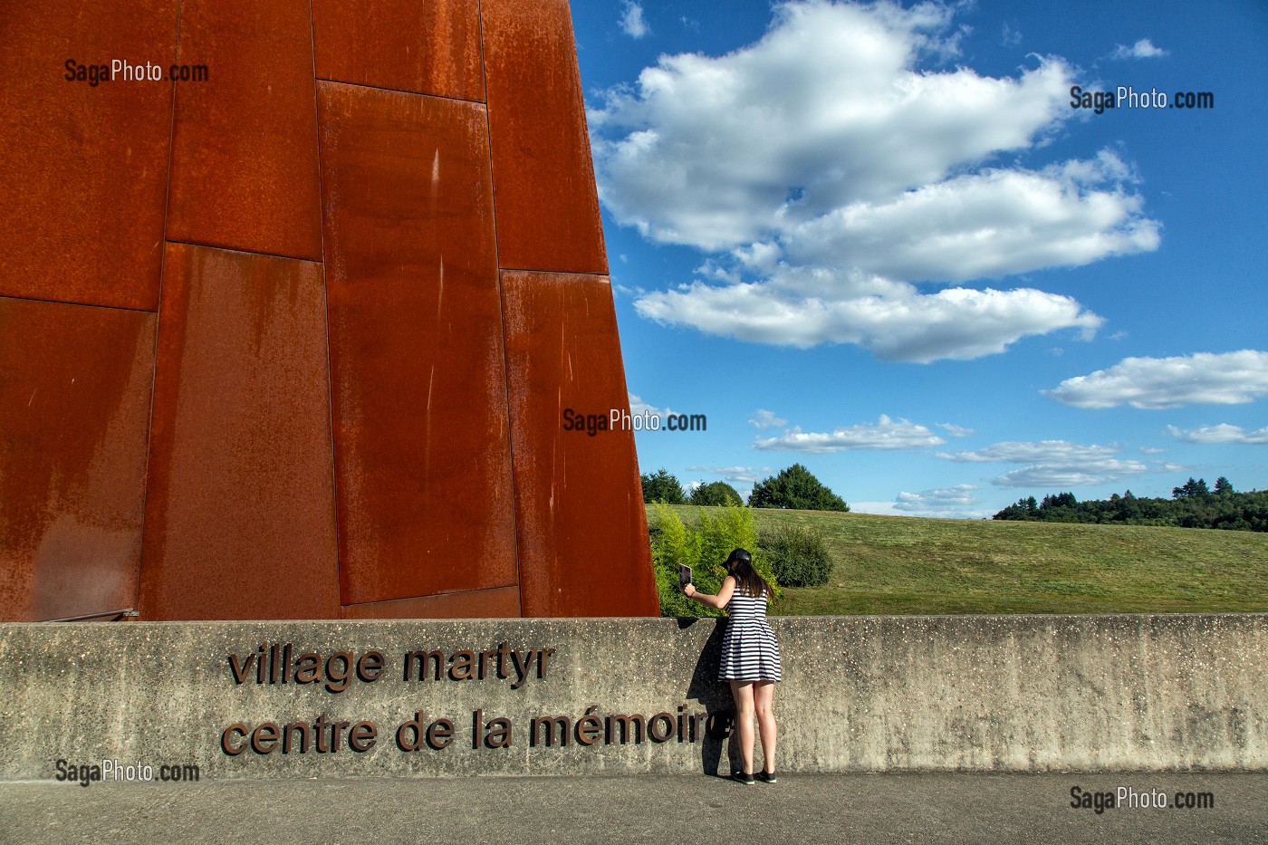 CENTRE DE MEMOIRE DU VILLAGE MARTYR D'ORADOUR-SUR-GLANE DETRUIT LE 10 JUIN 1944 L'ARMEE ALLEMANDE, BATAILLON SS PANZERGENADIER DER FUHRER AVEC UN MASSACRE DE LA POPULATION FAISANT 642 MORTS, HAUTE-VIENNE (87), FRANCE 