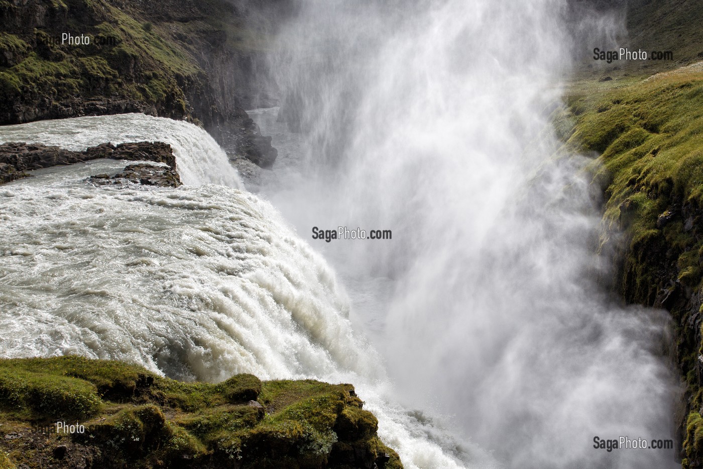 CASCADE DE GULLFOSS, HAUTE DE 32 METRES, CHUTES D'OR, CERCLE D'OR, GOLDEN CIRCLE, SUD DE L'ISLANDE, EUROPE, ISLANDE 