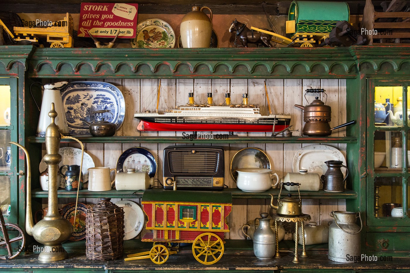 MAQUETTE DE BATEAU LE TITANIC EN DECORATION DANS UN RESTAURANT DE LA VILLE D'AVOCA, COMTE DE WICKLOW, IRLANDE 