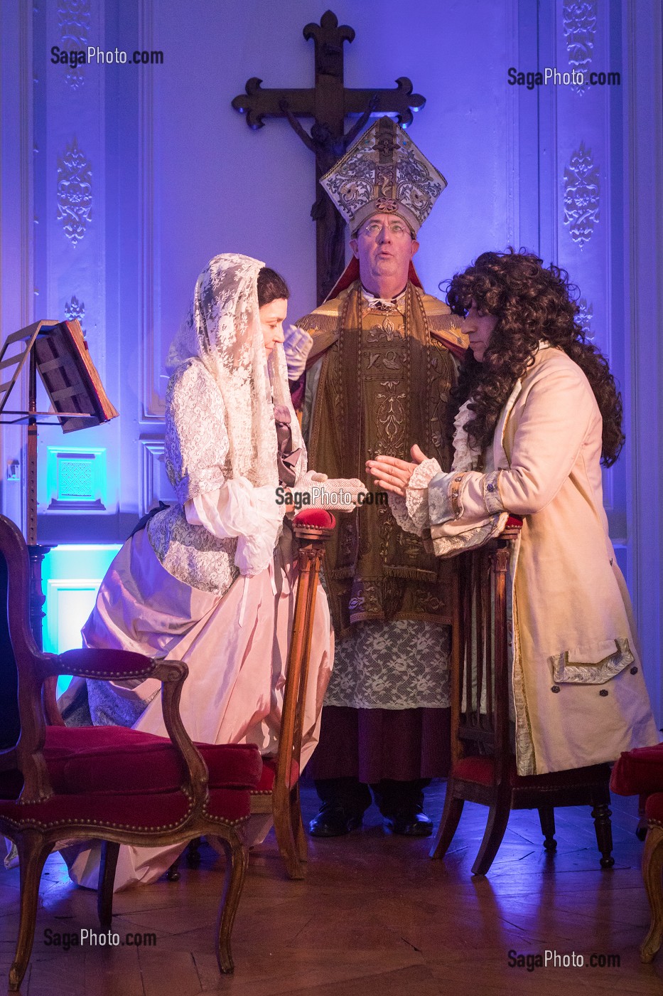 MARIAGE SECRET DE LOUIS XIV ET MADAME DE MAINTENON, SPECTACLE DU FABULEUX NOEL DU CHATEAU DE MAINTENON, ANIMATION PAR 800 BENEVOLES, EURE-ET-LOIR (28), FRANCE 