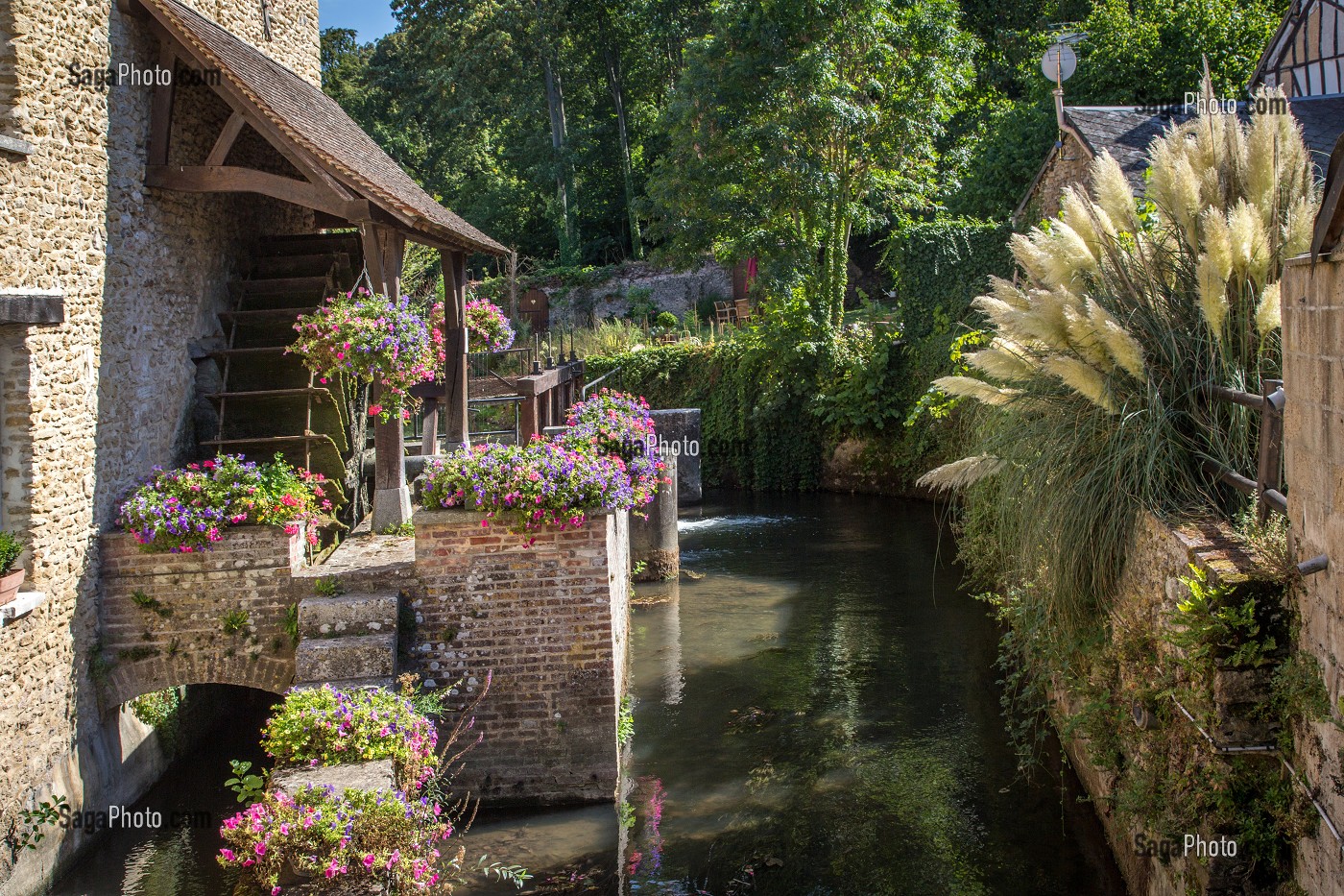 MOULIN DU BRAS-SAGOUT SUR LES BORDS DE L'EURE, CROISY-SUR-EURE (27), FRANCE 