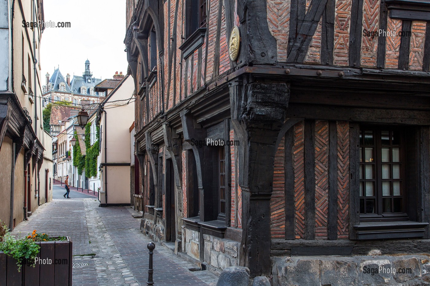 MAISONS EN COLOMBAGES, NOGENT-LE-ROI (28), FRANCE 