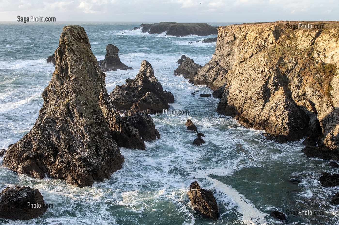 LES AIGUILLES DE PORT COTON, COTE SAUVAGE DE BANGOR, BELLE-ILE-EN-MER (56), FRANCE 