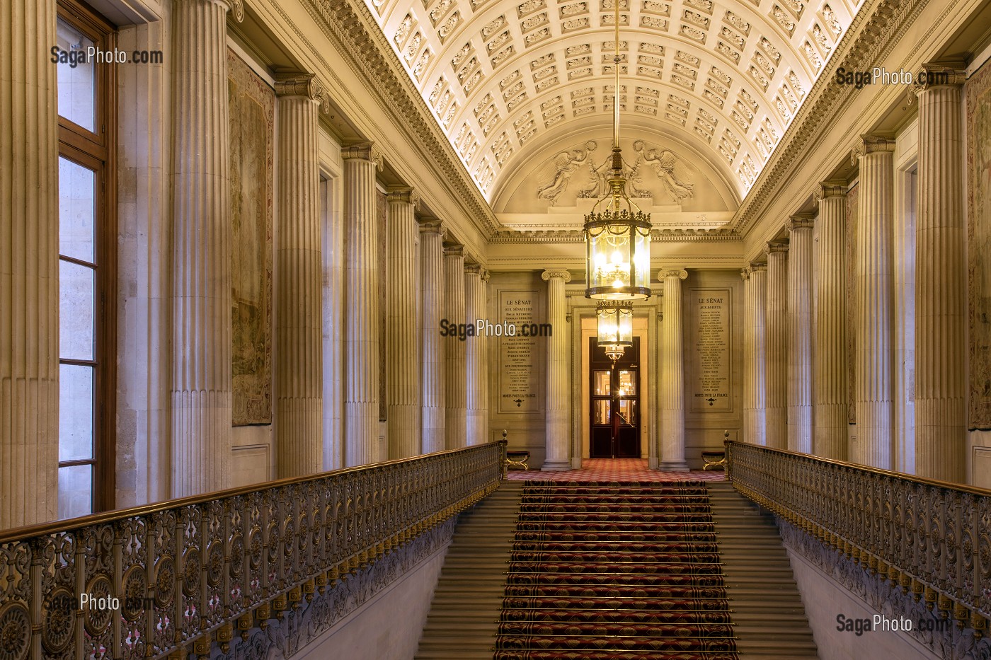 ESCALIER D'HONNEUR, INTERIEUR DU SENAT, PALAIS DU LUXEMBOURG, CHAMBRE HAUTE DU PARLEMENT FRANCAIS, PARIS (75), FRANCE 