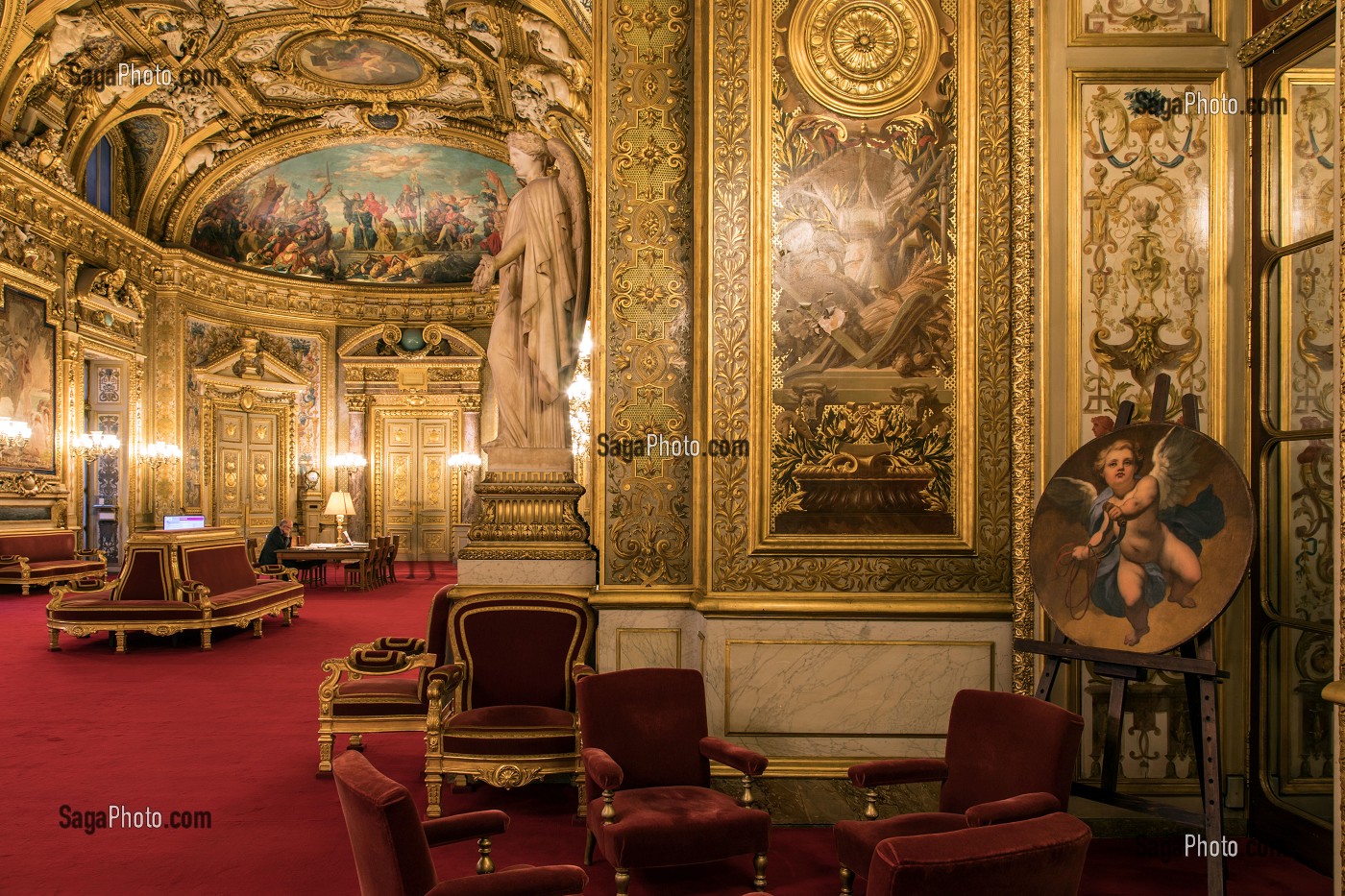 SALLE DES CONFERENCES EN BOIS DORE, INTERIEUR DU SENAT, PALAIS DU LUXEMBOURG, CHAMBRE HAUTE DU PARLEMENT FRANCAIS, PARIS (75), FRANCE 