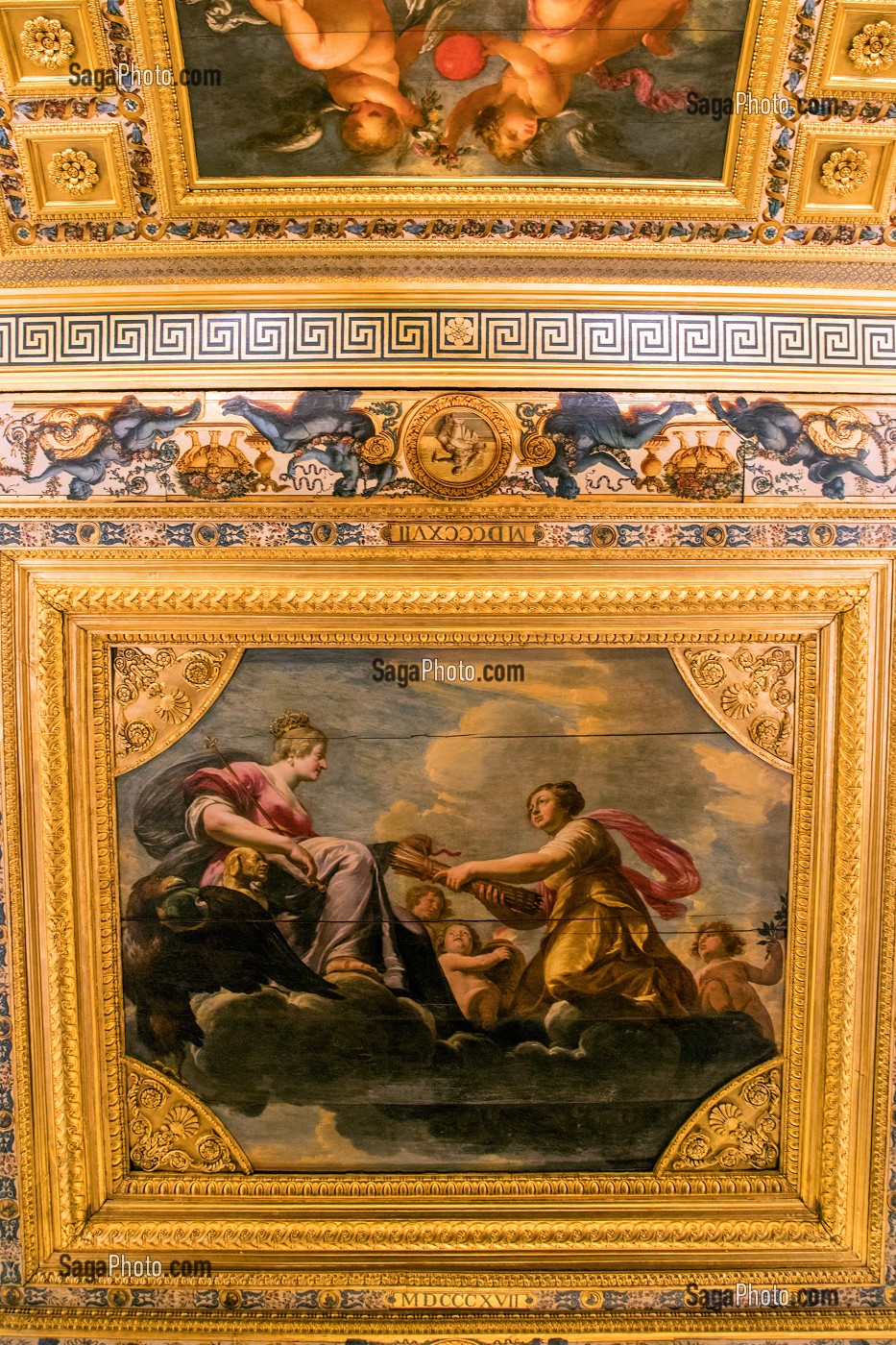 PLAFOND EN BOIS PEINT DE LA SALLE DU LIVRE D'OR, INTERIEUR DU SENAT, PALAIS DU LUXEMBOURG, CHAMBRE HAUTE DU PARLEMENT FRANCAIS, PARIS (75), FRANCE 