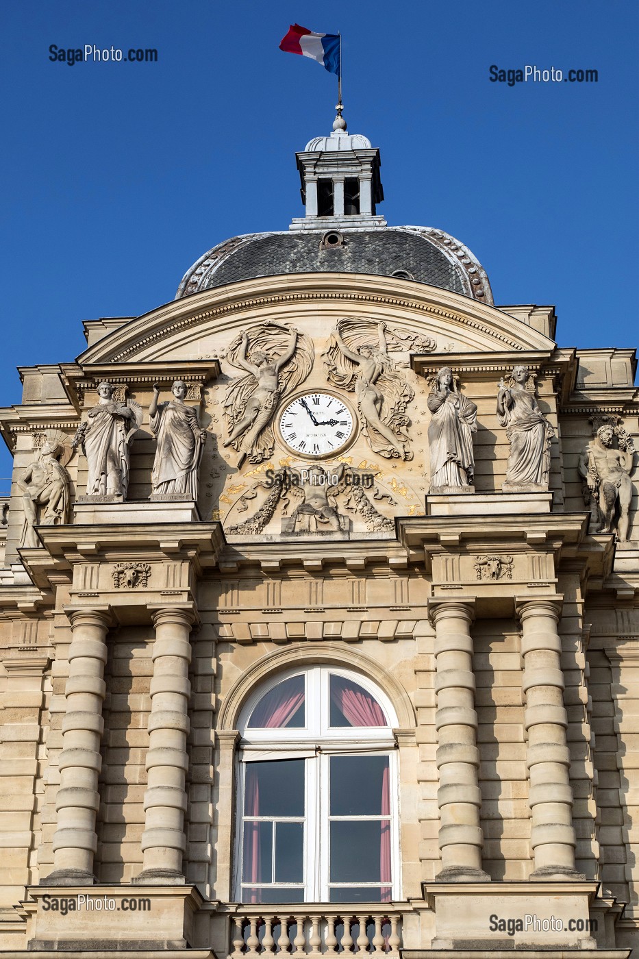 FACADE ET DOME DU PALAIS DU LUXEMBOURG, SENAT, CHAMBRE HAUTE DU PARLEMENT FRANCAIS, COTE JARDIN, PARIS (75), FRANCE 