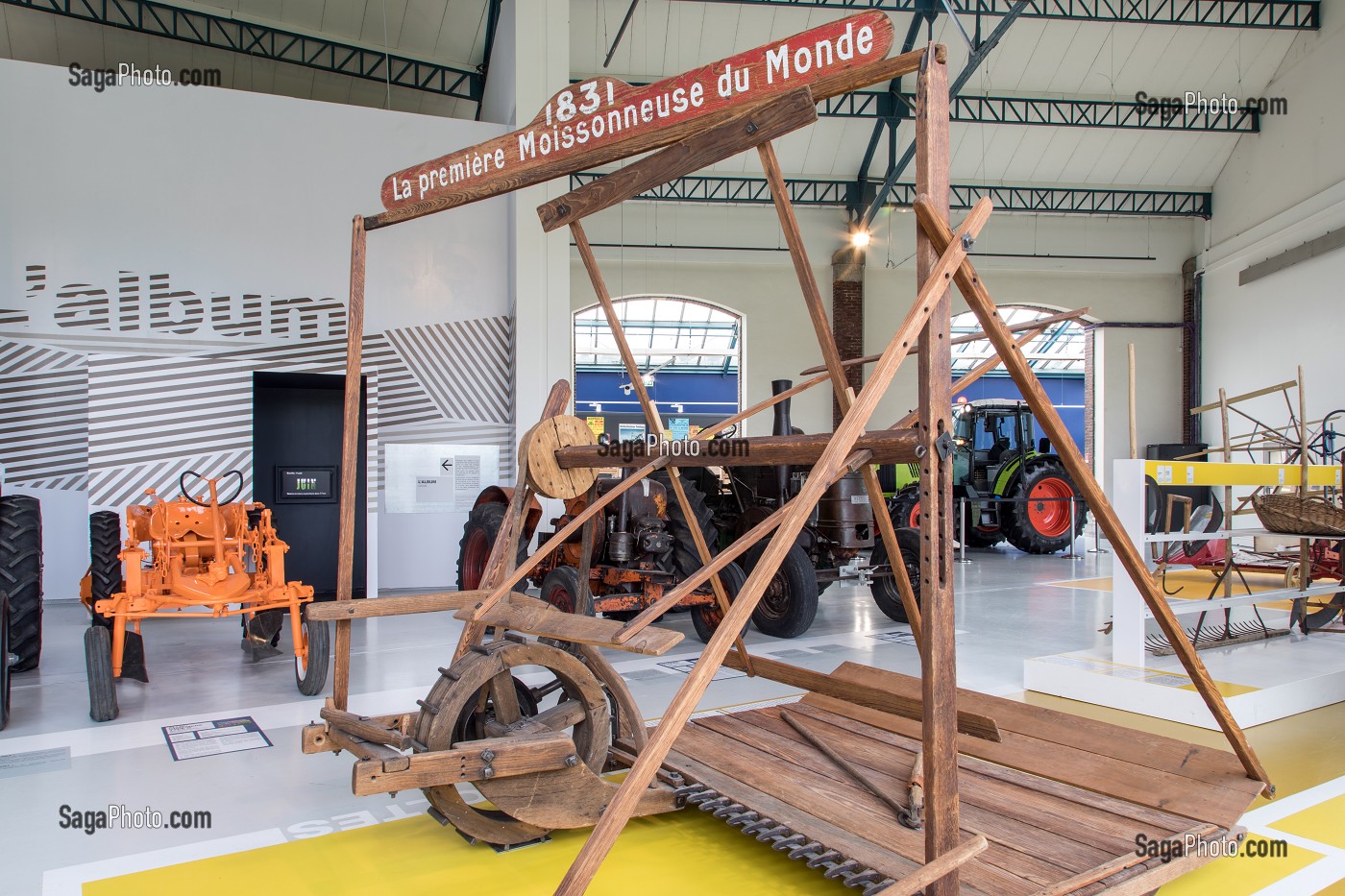 LA PREMIERE MOISSONNEUSE DU MONDE (1831), MUSEE DU COMPA, CONSERVATOIRE DE L'AGRICULTURE, CHARTRES (28), FRANCE 