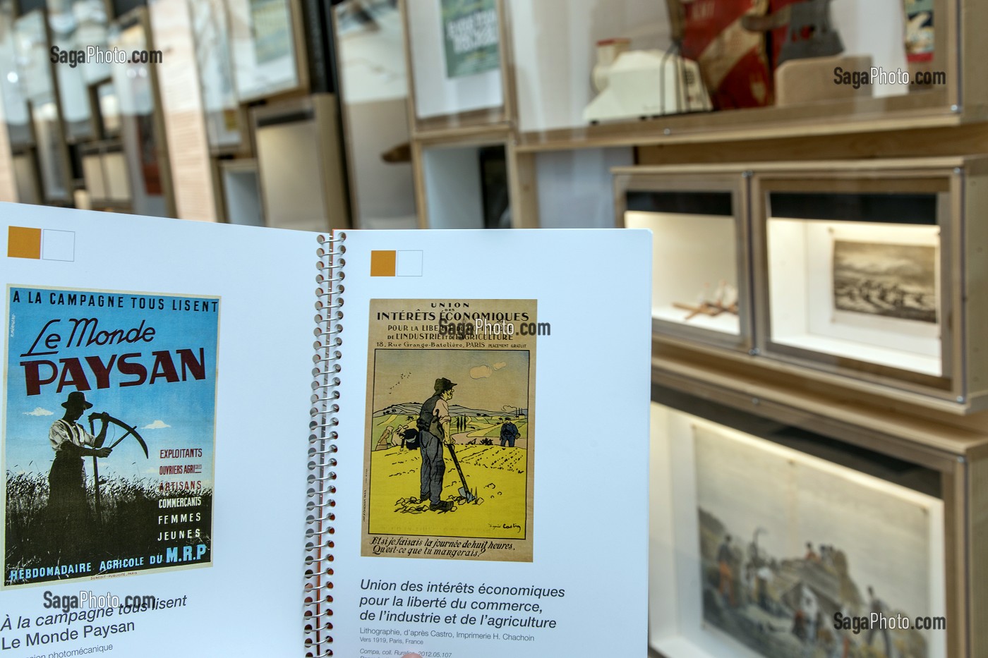 ESPACE CONSACRE A LA POLITIQUE AGRICOLE AVEC LIVRET , MUSEE DU COMPA, CONSERVATOIRE DE L'AGRICULTURE, CHARTRES (28), FRANCE 