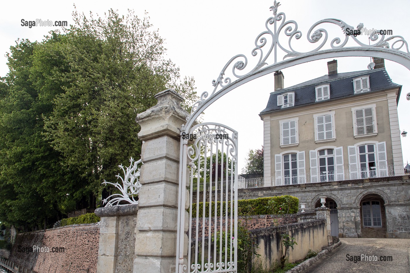 HOTEL PARTICULIER, BOULEVARD BANSARD DES BOIS, BELLEME (61), COMMUNE DU PARC REGIONAL DU PERCHE, VILLAGE DE CARACTERE, NORMANDIE, FRANCE 