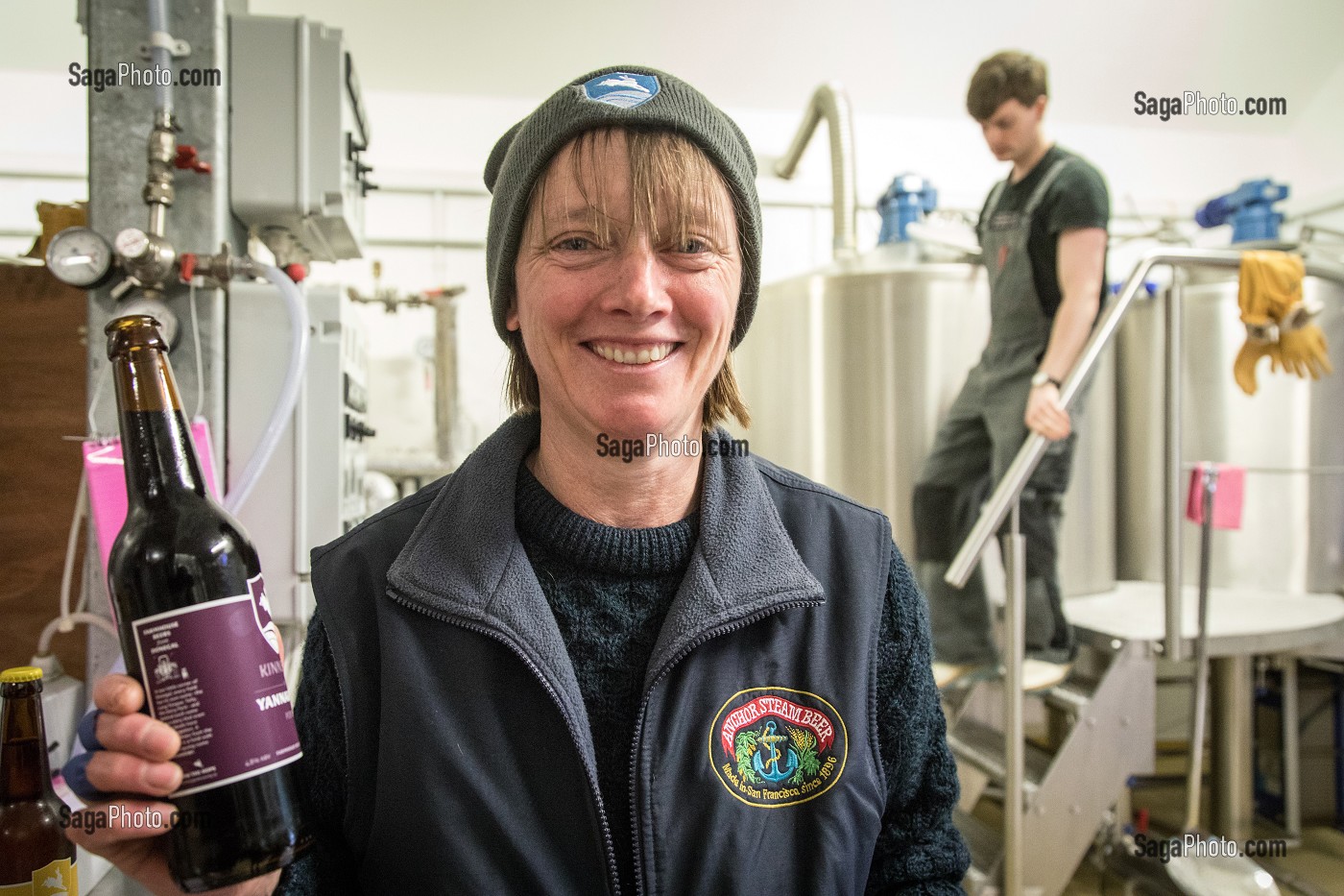 LIBBY CARTON, BRASSERIE ARTISANALE DE KINNEGAR, RATHMULLAN, COMTE DE DONEGAL, IRLANDE 