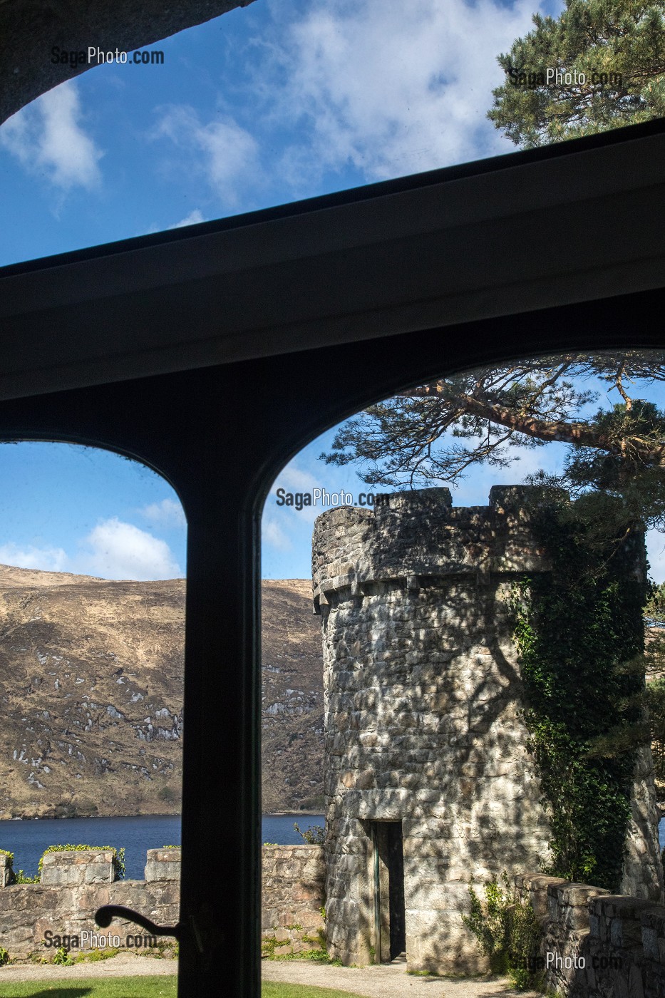 FENETRE DU CHATEAU, PARC NATIONAL DE GLENVEAGH, COMTE DE DONEGAL, IRLANDE 