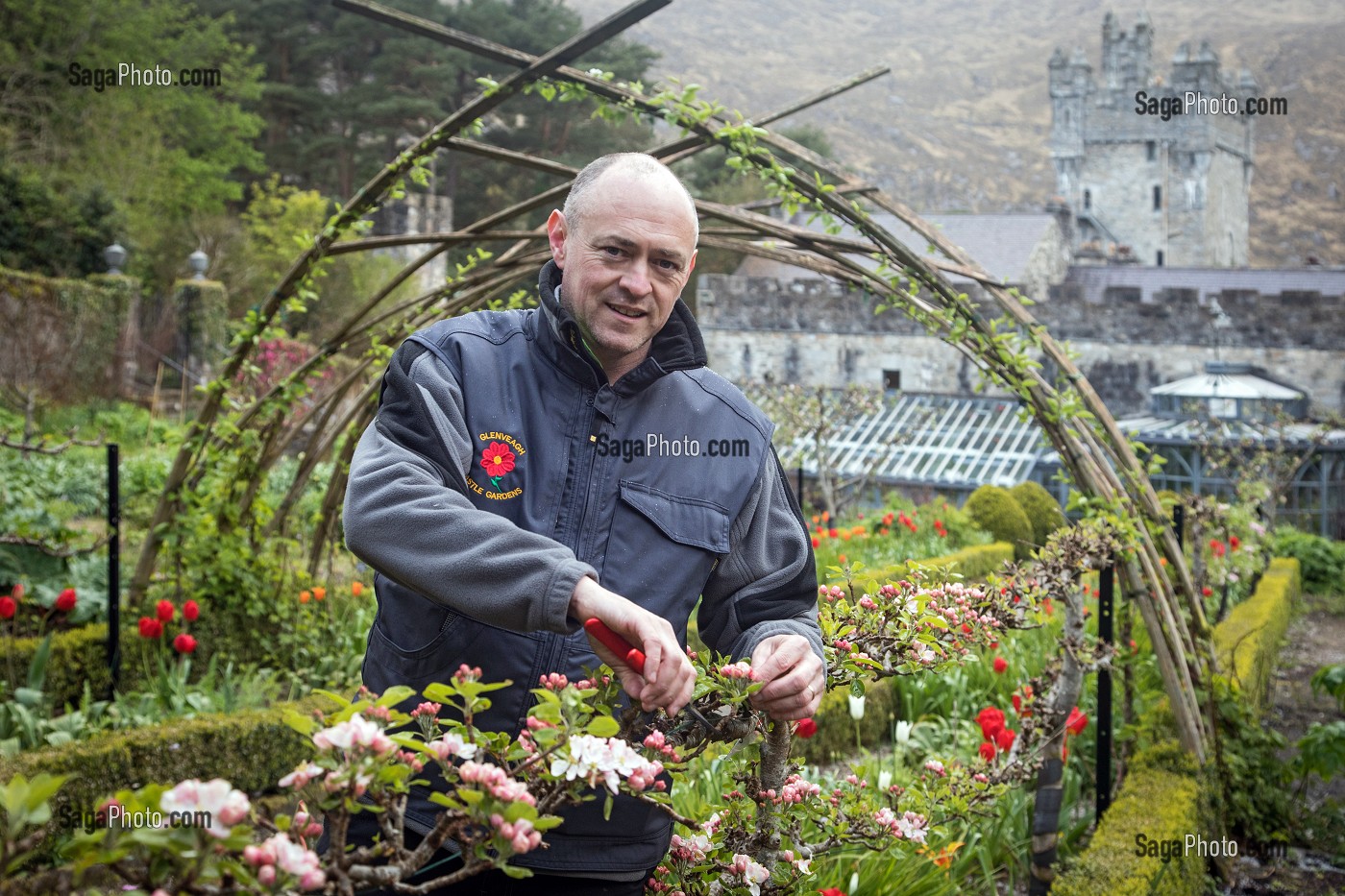 MARK MAC FADDEN, JARDINIER DU CHATEAU, PARC NATIONAL DE GLENVEAGH, COMTE DE DONEGAL, IRLANDE 