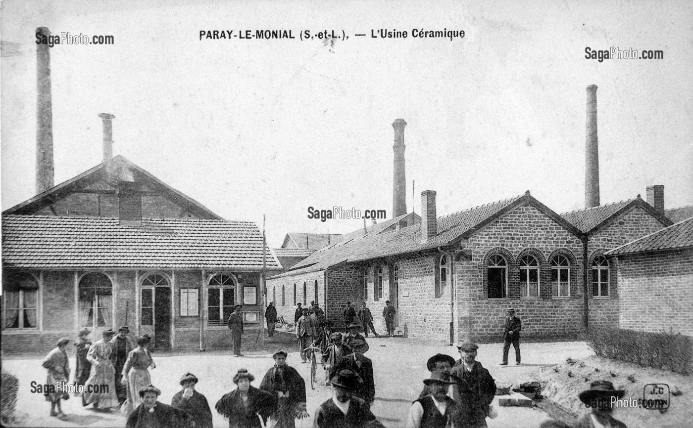 SORTIE DE L'USINE, MUSEE PAUL CHARNOZ, CARRELAGE CERAMIQUE D'ART, PARAY-LE-MONIAL (71), FRANCE 