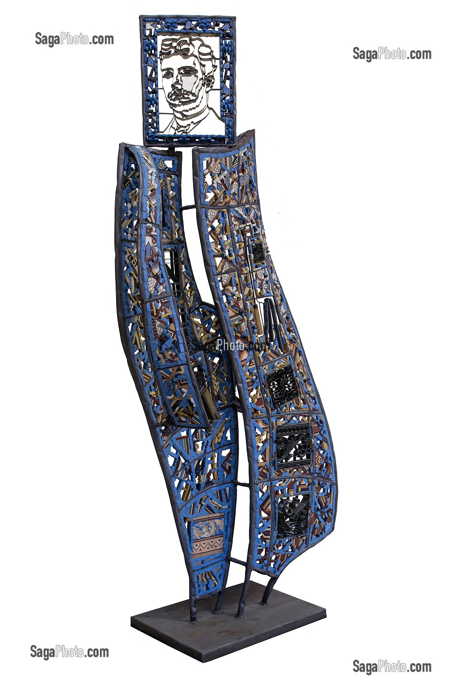 'LE RETOUR DE PAUL CHARNOZ, PAR GERARD BRIAND DE 2011, MUSEE PAUL CHARNOZ, CARRELAGE CERAMIQUE D'ART, PARAY-LE-MONIAL (71), FRANCE 