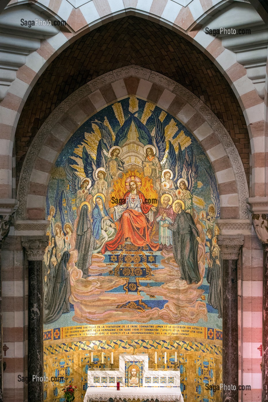 MOSAIQUE DES FRERES MAUMEJEAN, CHAPELLE JESUITE DE CLAUDE DE LA COLOMBIERE, PARAY-LE-MONIAL (71), FRANCE 