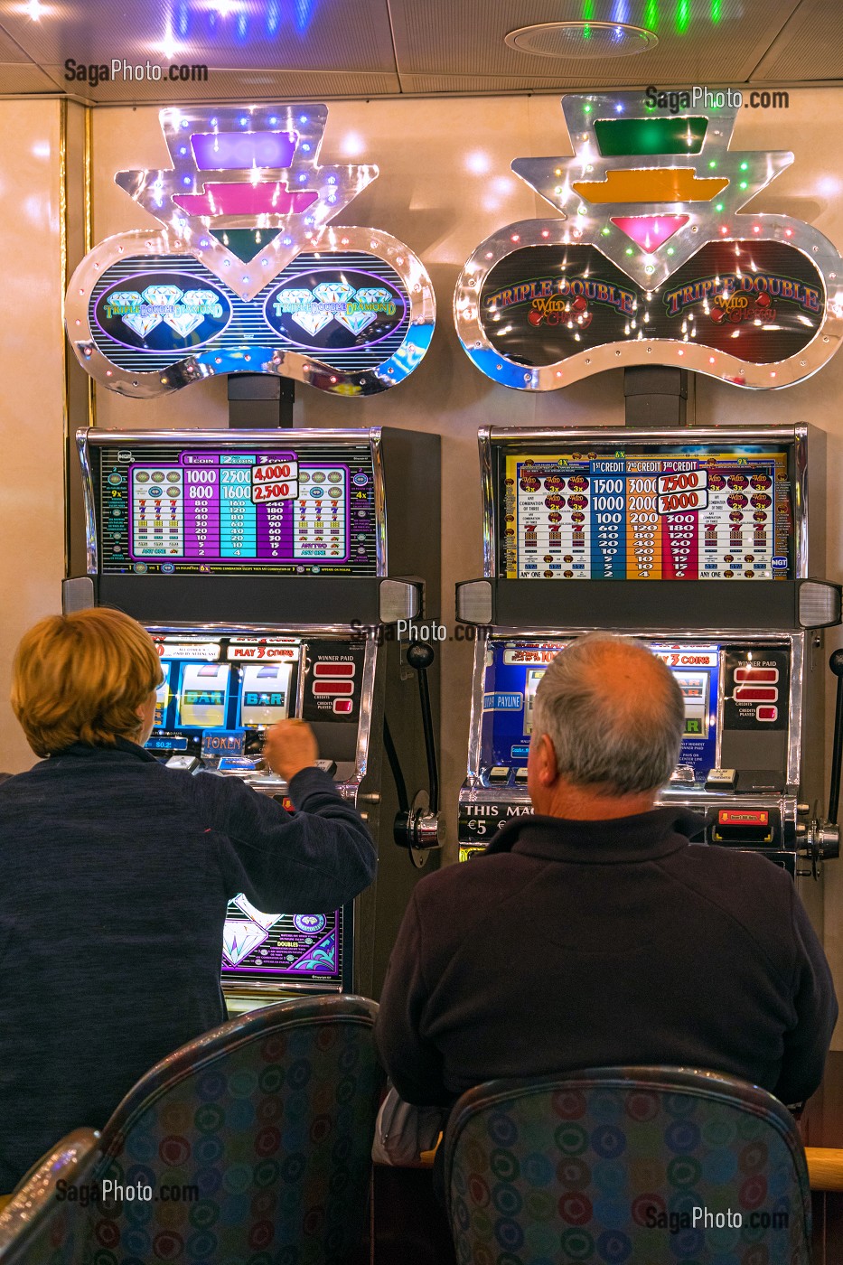 MACHINES A SOUS, SALLE DE JEUX, CROISIERE A BORD DE L'ASTORIA, SPITZBERG, SVALBARD, OCEAN ARCTIQUE, NORVEGE 