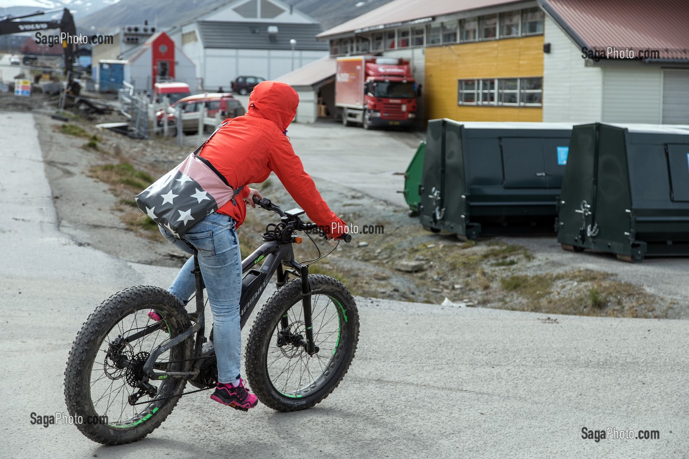 VILLE DE LONGYEARBYEN, LA PLUS SEPTENTRIONALE DE LA TERRE, SPITZBERG, SVALBARD, OCEAN ARCTIQUE, NORVEGE 