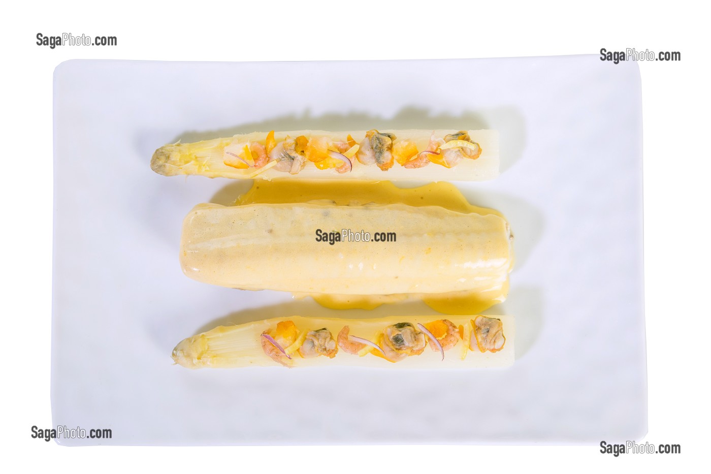 SOLE AIGLON SAUCE HOLLANDAISE, ASPERGES BLANCHES, RECETTE DU CHEF ETOILE LAURENT CLEMENT, ATELIER DE CUISINE DU COURS GABRIEL, MARCHE DE SAISON, CHARTRES (28), FRANCE 