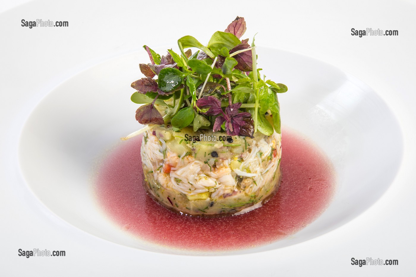 PARMENTIER A L’ARAIGNEE DE MER, RECETTE DU CHEF ETOILE LAURENT CLEMENT, ATELIER DE CUISINE DU COURS GABRIEL, MARCHE DE SAISON, CHARTRES (28), FRANCE 