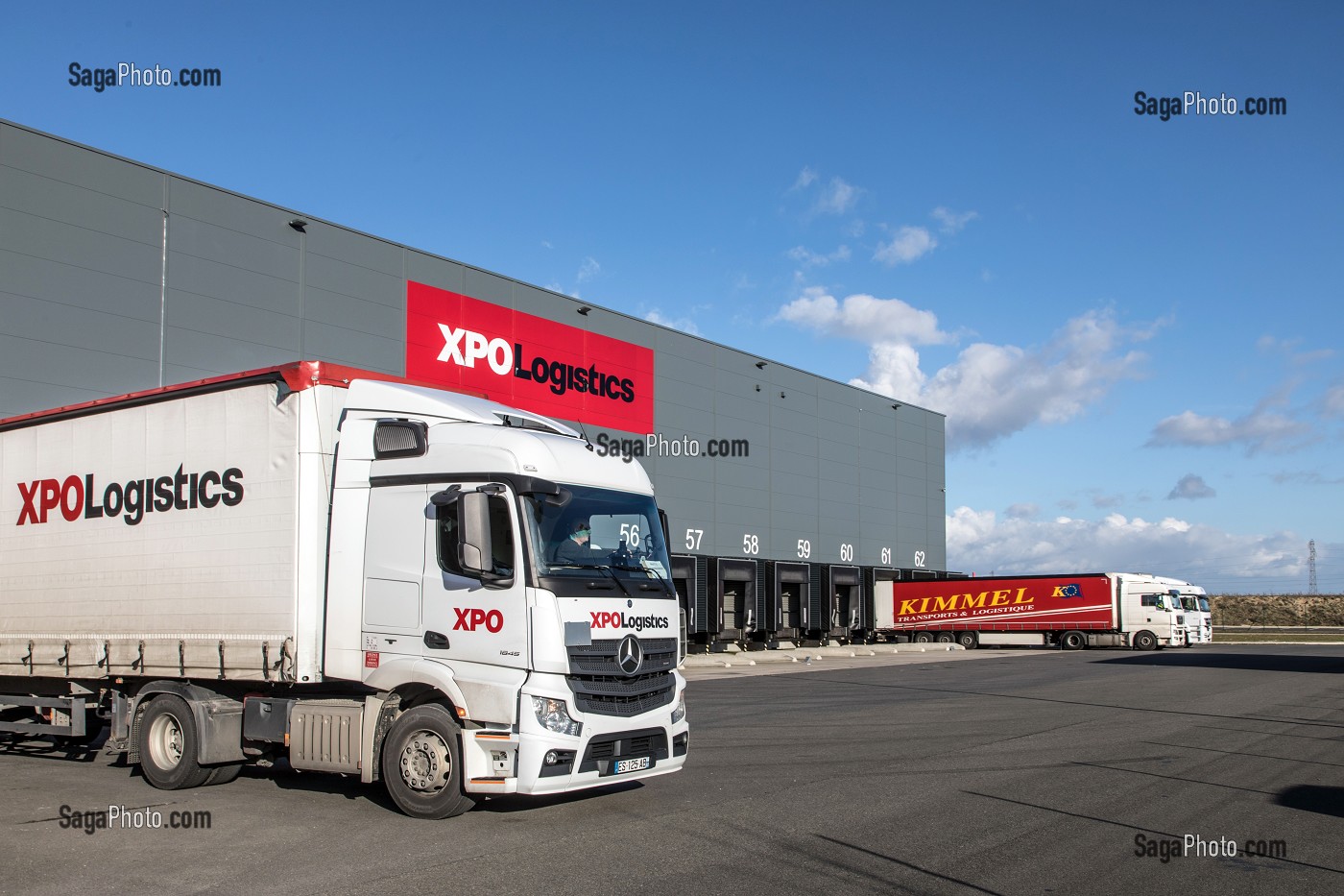 SOCIETE XPO LOGISTICS EUROPE, PLATEFORME LOGISTIQUE DE POUPRY (28), FRANCE 