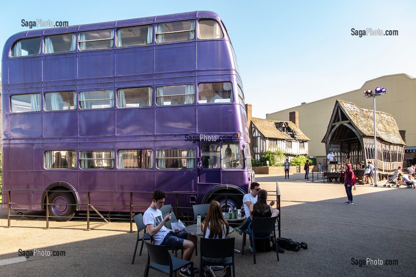 LE MAGICOBUS (BUS A TROIS ETAGES), STUDIO TOUR LONDON, THE MAKING OF HARRY POTTER, WARNER BROS, LEAVESDEN, ROYAUME UNI 