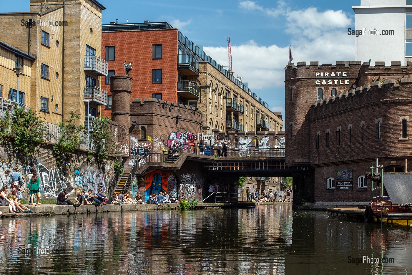 CHATEAU DE PIRATE CASTLE, BORD DU REGENT'S CANAL, LONDRES, GRANDE-BRETAGNE, EUROPE 