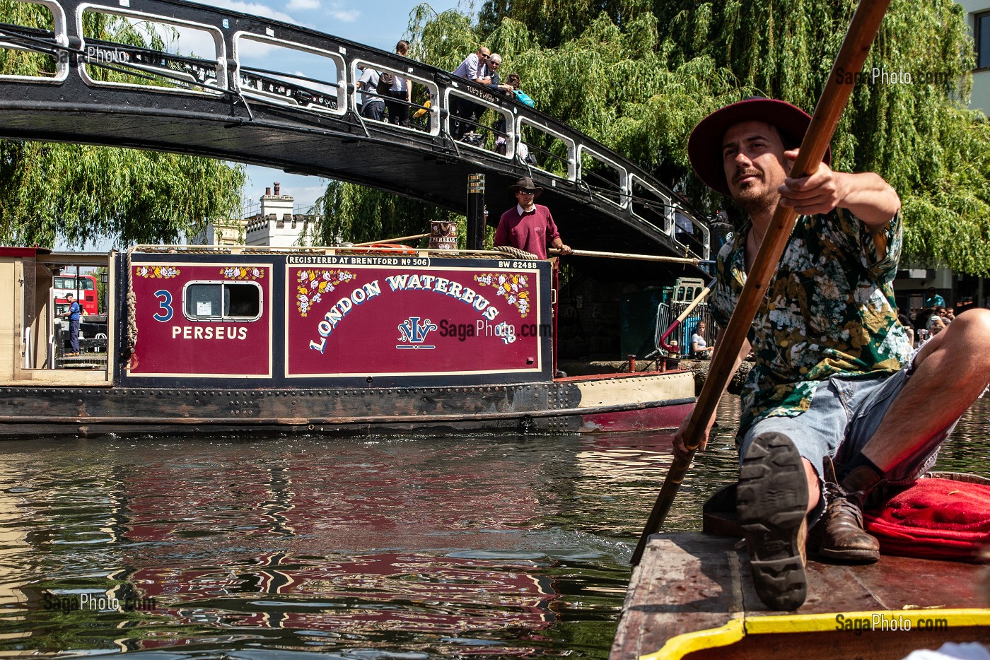 BALADE EN BARQUE SUR LE REGENT'S CANAL, LONDRES, GRANDE-BRETAGNE, EUROPE 