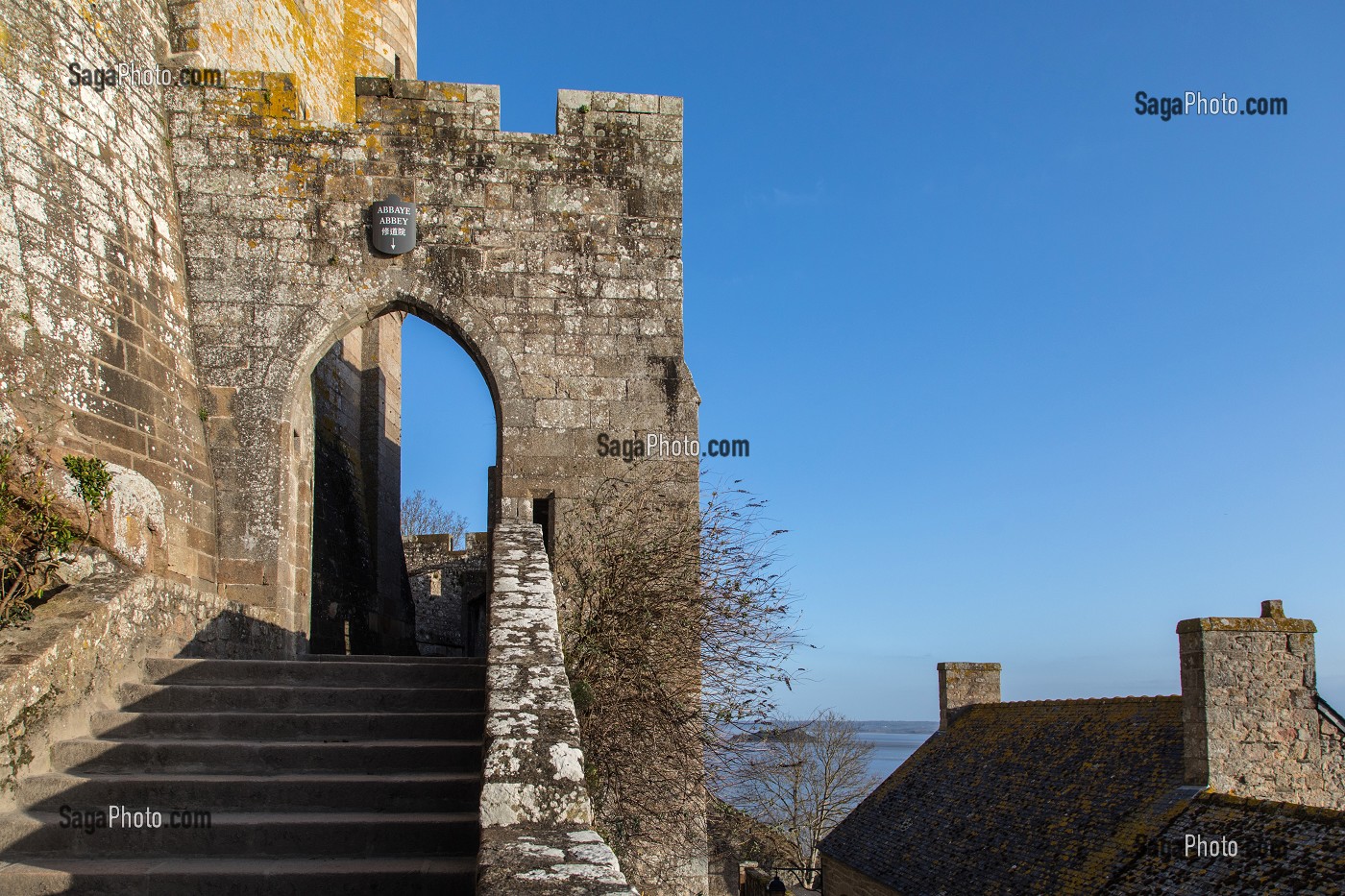 ENTREE DE L'ABBAYE DU MONT-SAINT-MICHEL (50), FRANCE 