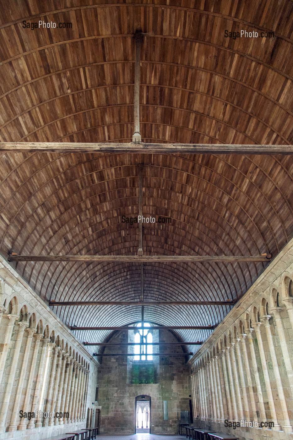 REFECTOIRE DU XIII EME SIECLE, ABBAYE DU MONT-SAINT-MICHEL (50), FRANCE 