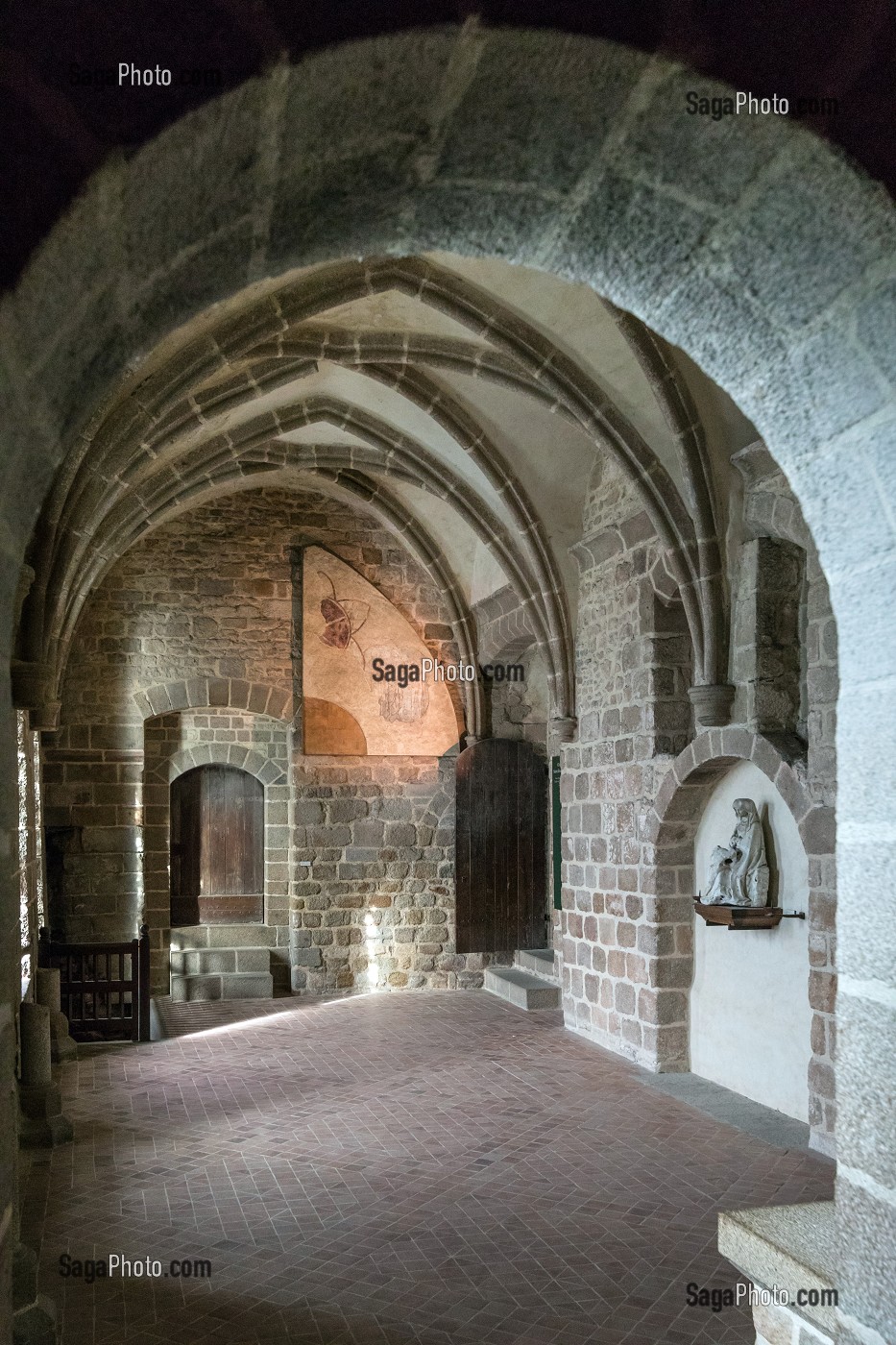 CHAPELLE MORTUAIRE SAINT-ETIENNE DU XII ET XIII EME SIECLE, ABBAYE DU MONT-SAINT-MICHEL (50), FRANCE 