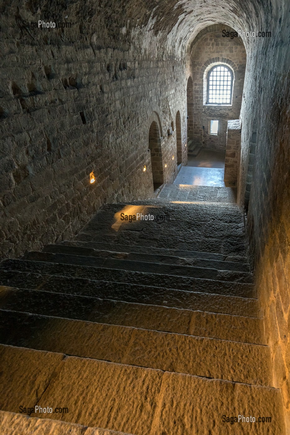 ESCALIER NORD-SUD DU XI EME SIECLE, ABBAYE DU MONT-SAINT-MICHEL (50), FRANCE 