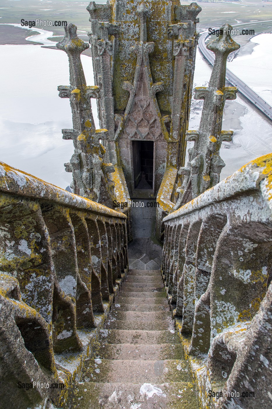 L'ESCALIER EN DENTELLES, ABBAYE DU MONT-SAINT-MICHEL (50), FRANCE 