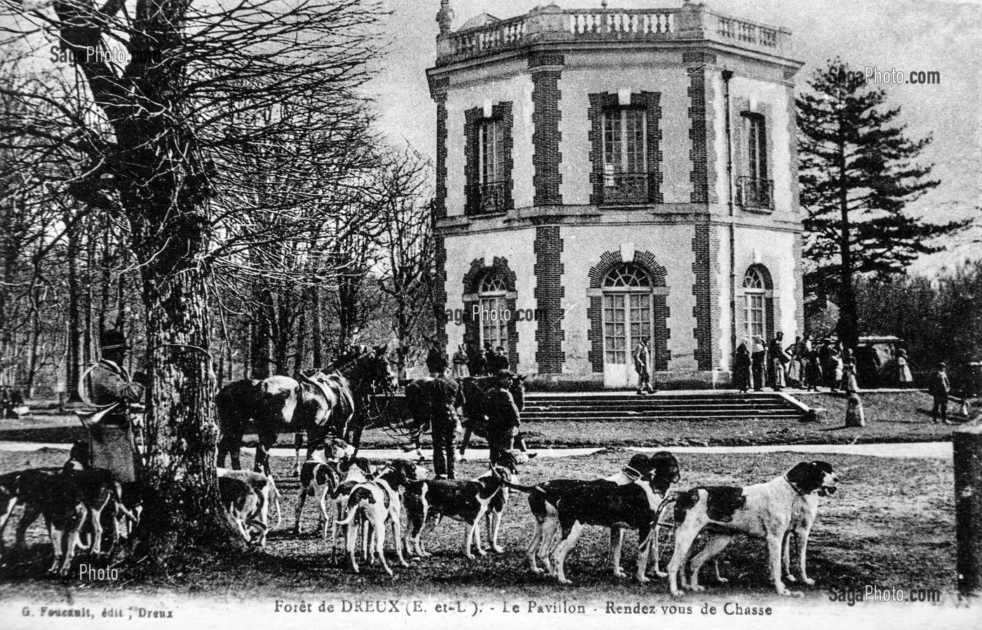 LE PAVILLON OCTOGONAL DU XVIII EME SIECLE, RENDEZ-VOUS DE CHASSE A COURRE, FORET DE DREUX, CARTE POSTALES ANCIENNES, ANET, EURE-ET-LOIR (28), FRANCE 