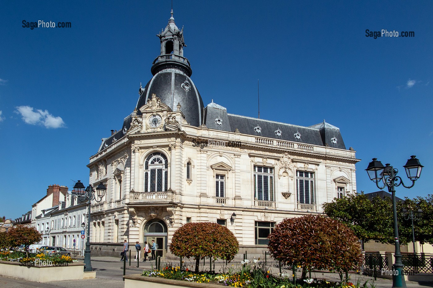 HOTEL DE LA CAISSE D'EPARGNE DE LA FIN DU XIX EME SIECLE, 22 PLACE METEZEAU, VILLE DE DREUX, EURE-ET-LOIR (28), FRANCE 