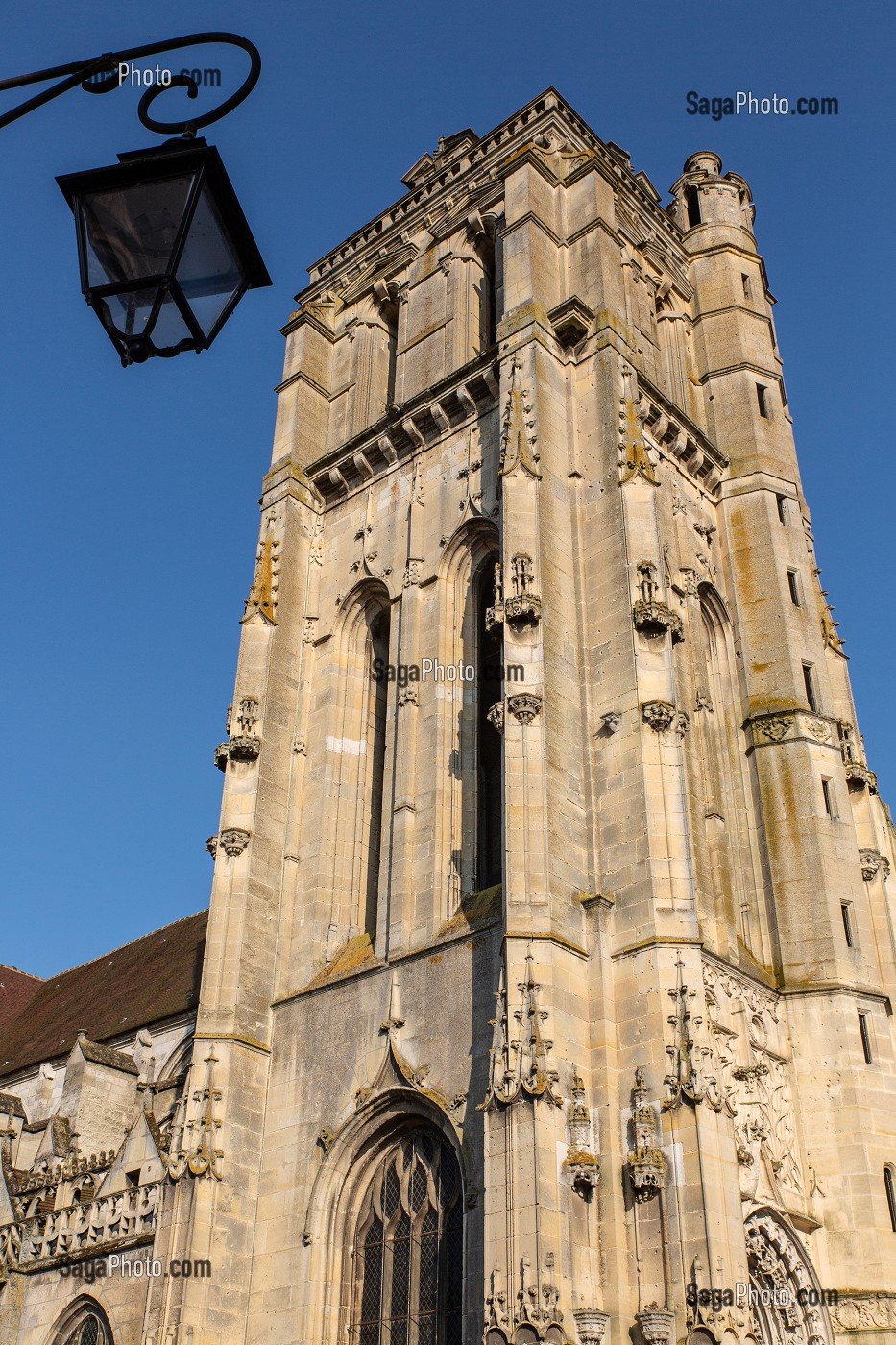 TOUR NORD SAINT-VINCENT, HAUTEUR 36 METRES, EGLISE SAINT-PIERRE SUR LA PLACE METEZEAU, VILLE DE DREUX, EURE-ET-LOIR (28), FRANCE 