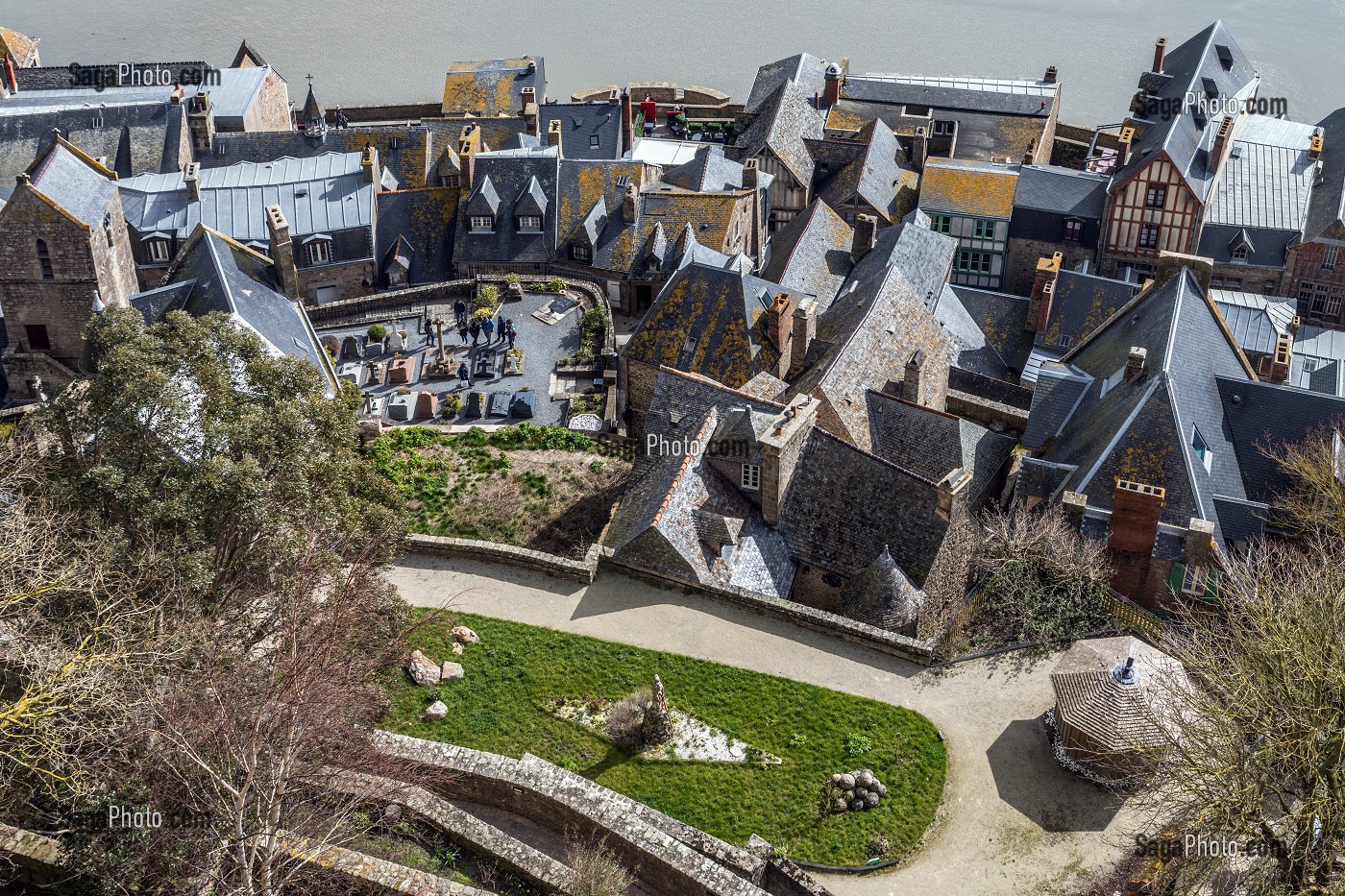 LE VILLAGE DU MONT-SAINT-MICHEL (50), FRANCE 