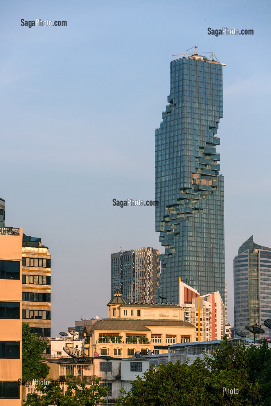 MAHANAKHON TOWER, GRATTE-CIEL CONSTRUIT ENTRE 2011 ET 2016 PAR BOUYGUES THAI LTD, OUVERTURE EN SEPTEMBRE 2016, MESURANT 314 METRES, LA PLUS HAUTE CONSTRUCTION DE LA VILLE, BANGKOK, THAILANDE 