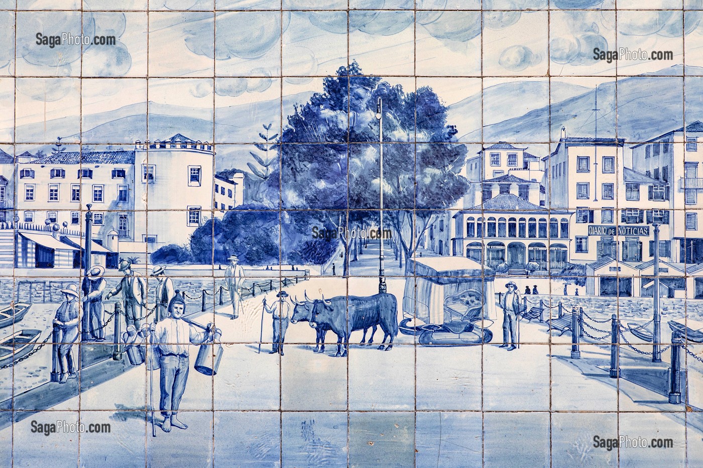 AZULEJOS, ILLUSTRATION DE LA VILLE A L'EPOQUE, FUNCHAL, ILE DE MADERE, PORTUGAL 